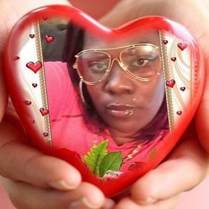 Meet your Posher, Yolanda